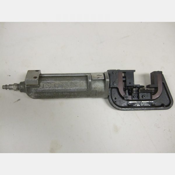 69118-1 Pneumatic Crimp Tool Mfg: AMP Tyco Condition: Used